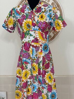 Vintage Dress No Brand